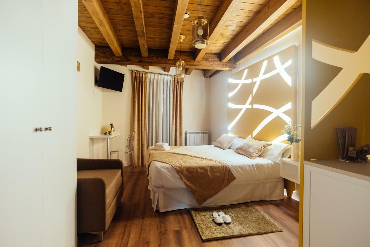 Hotel Rural Pinares De Soria 莫利诺斯德杜埃罗 外观 照片