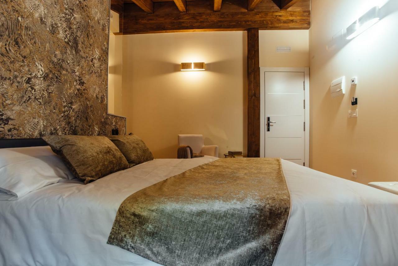 Hotel Rural Pinares De Soria 莫利诺斯德杜埃罗 外观 照片