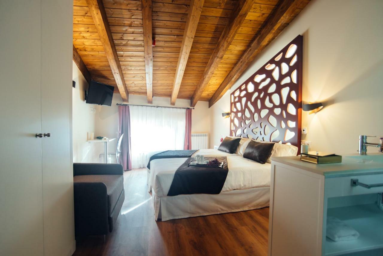 Hotel Rural Pinares De Soria 莫利诺斯德杜埃罗 外观 照片